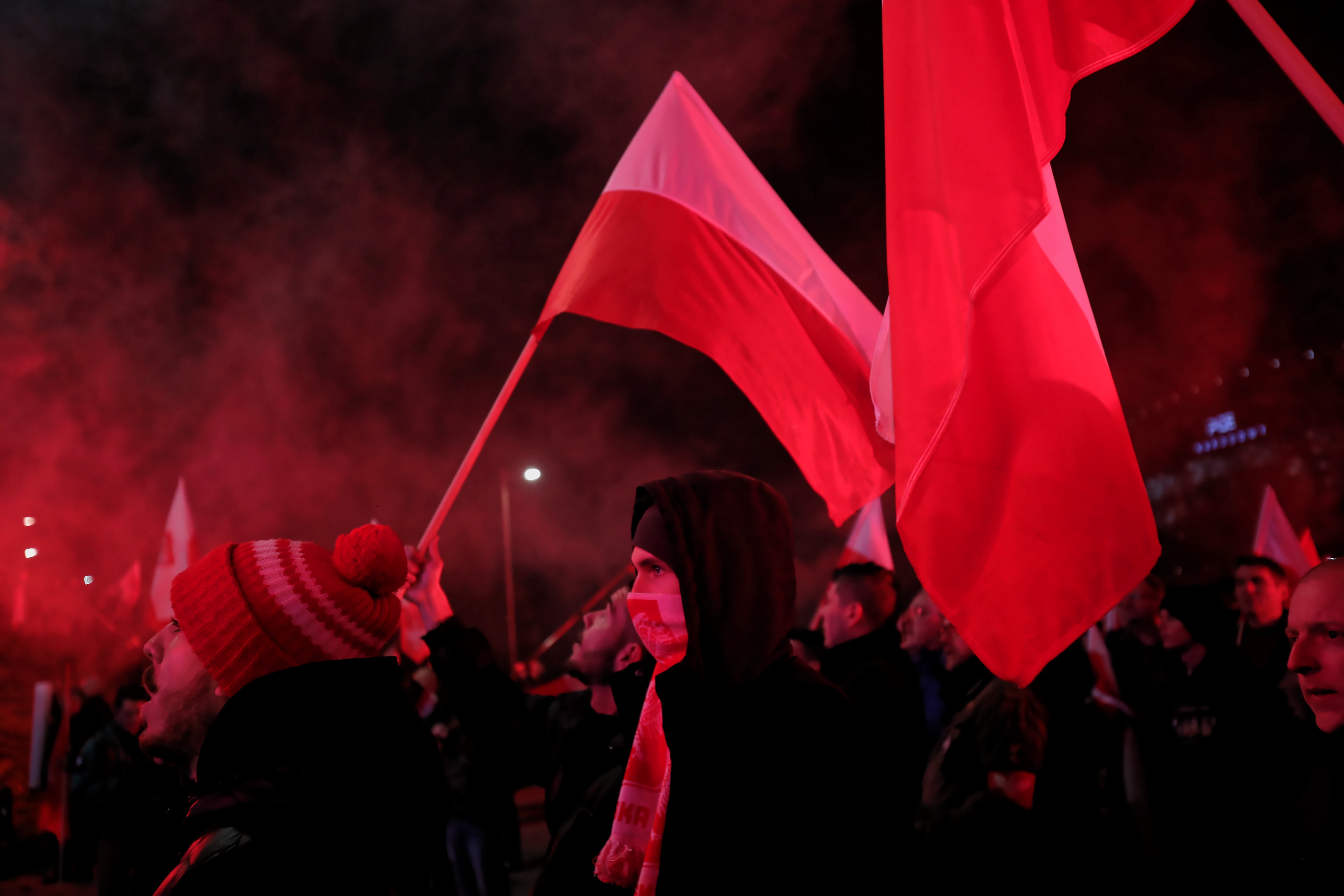 Sowa: I znów byliśmy świadkami gry Jarosława Kaczyńskiego z narodowcami. Tym razem plany graczy pokrzyżowała niska frekwencja. I dobrze! (OPINIA)